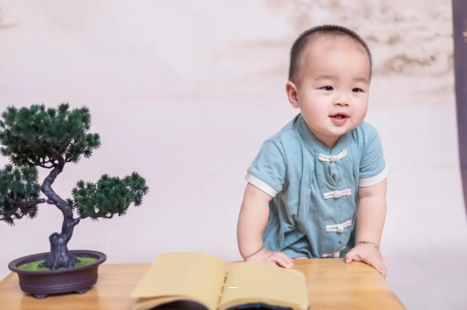 老河口孕妇显怀是几个月